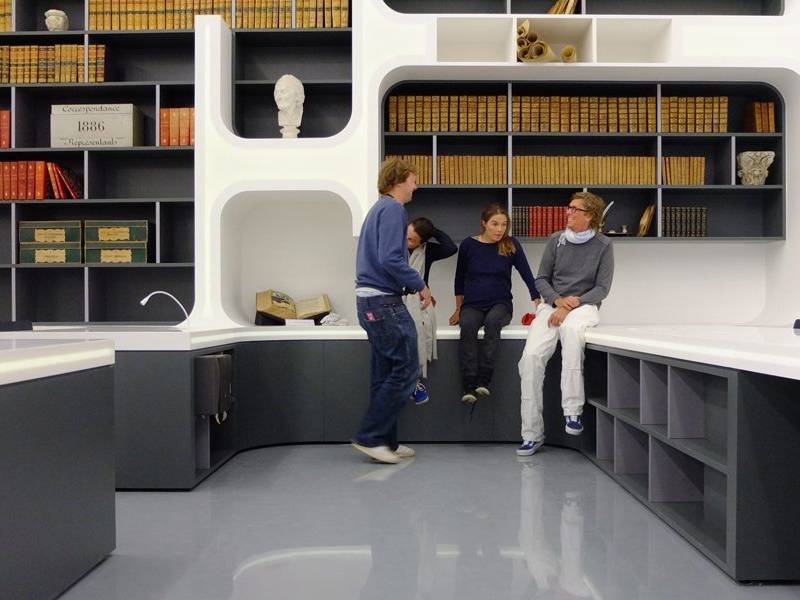 Alphabet Library Pierres Vives