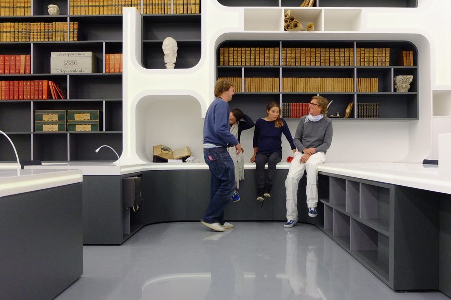 Alphabet Library Pierres Vives